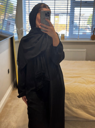 Nida abaya with crochet detailing scarf attached